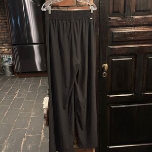 Vuori Black Villa Wide Elastic Waist Pants